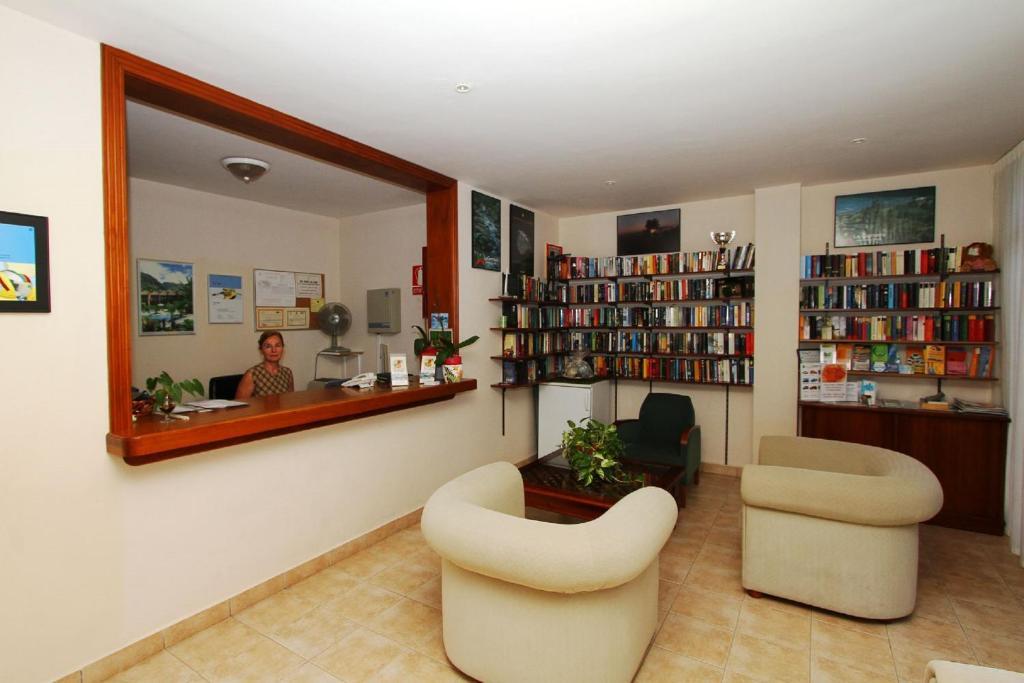فايي غران ري Apartamentos Punta Marina المظهر الخارجي الصورة