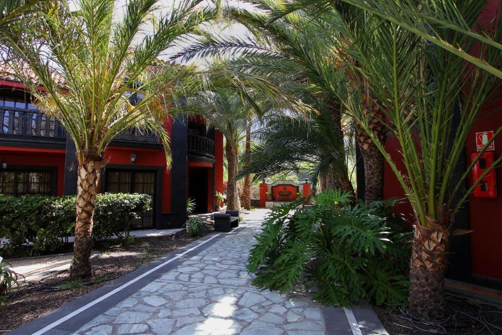 فايي غران ري Apartamentos Punta Marina المظهر الخارجي الصورة
