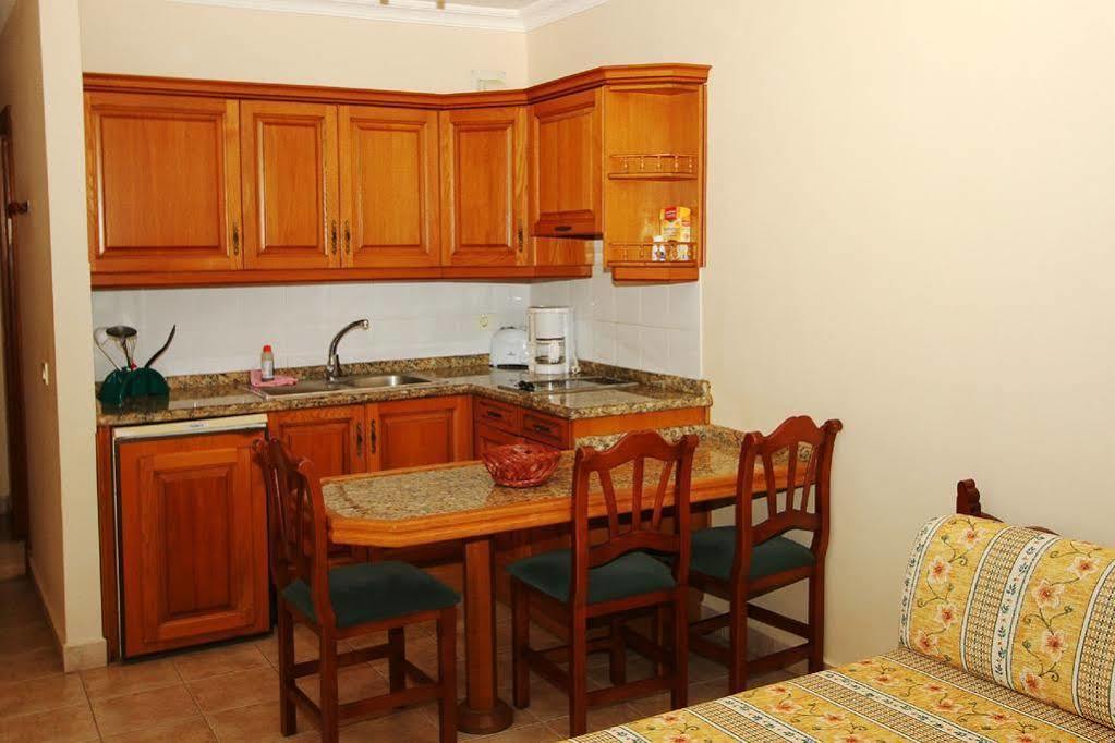 فايي غران ري Apartamentos Punta Marina المظهر الخارجي الصورة